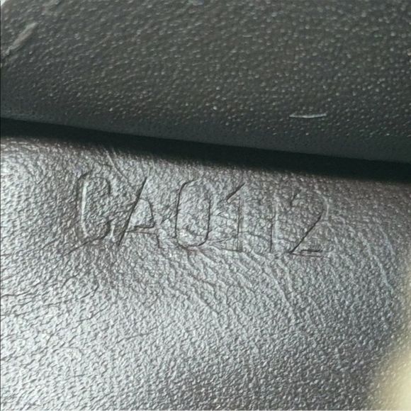 Louis Vuitton Key Cles Pouch Vernis - Picture 7 of 10